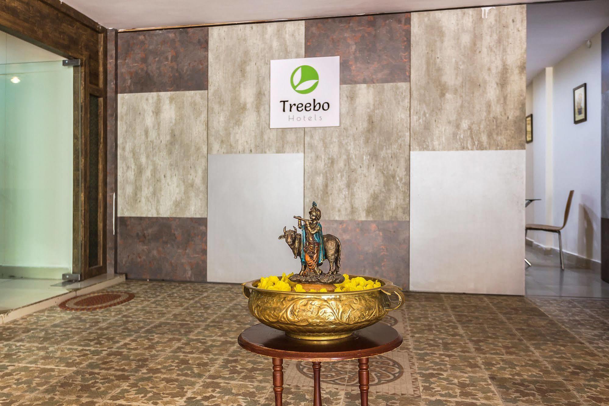 Hotel Treebo Srico, Banjara Hills Hyderabad Esterno foto
